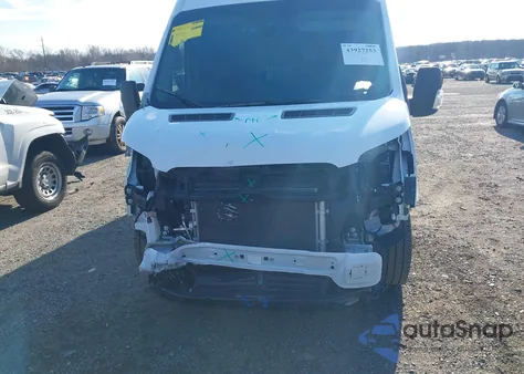 2024 Ford Transit-350 z USA, uszkodzony, nr VIN 1FTBW1XG9RKB87160